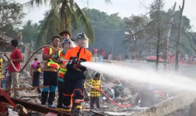 At least nine killed in Thai fireworks warehouse blast