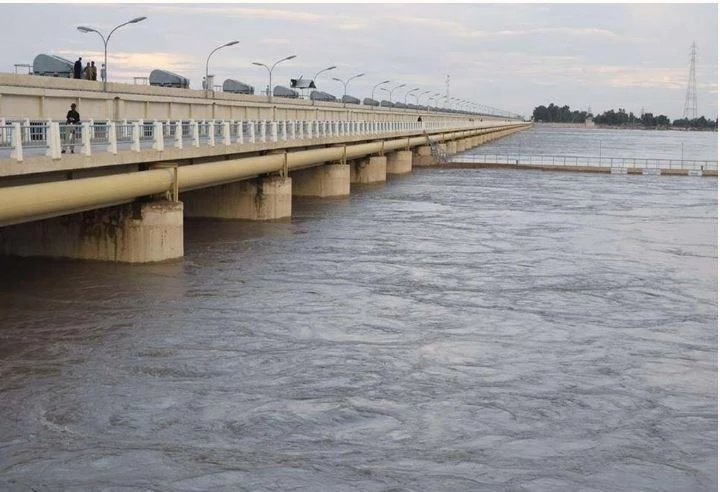 Swollen River Indus inundates villages in Sindh as more rains forecast for Punjab