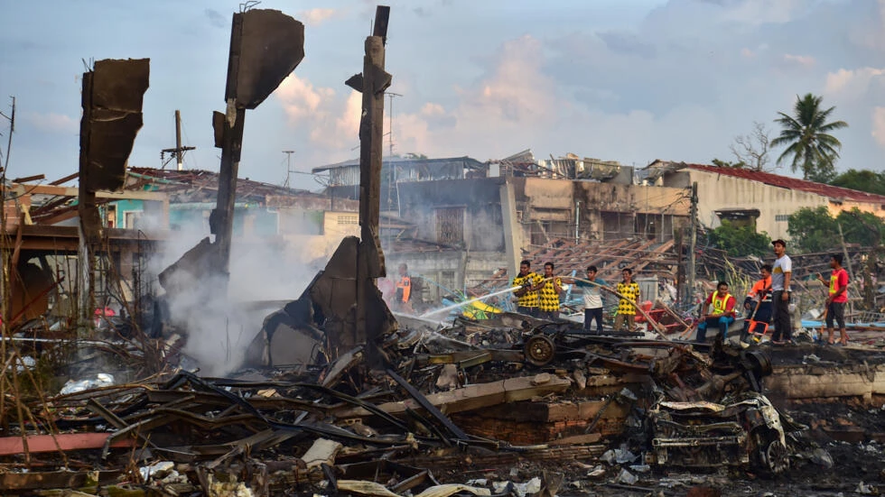 At least 10 people killed in Thai warehouse explosion