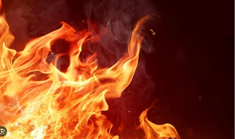 Husband nabbed for setting wife on fire