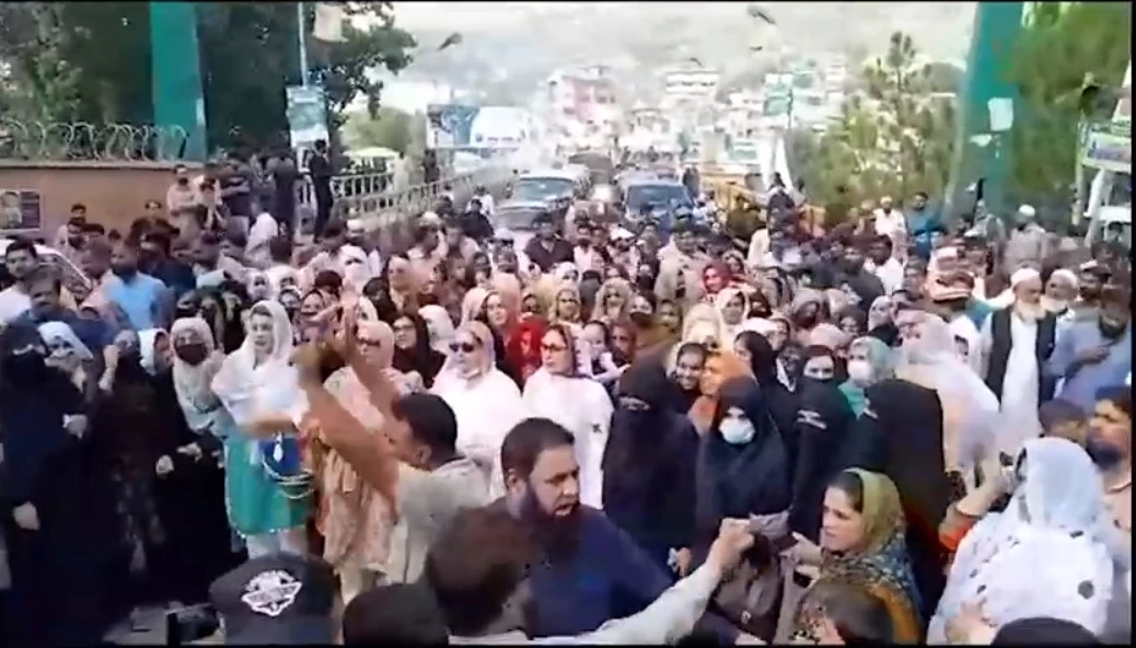 Rally held in favour of Kashmiri leader Yasin Malik in Muzaffarabad