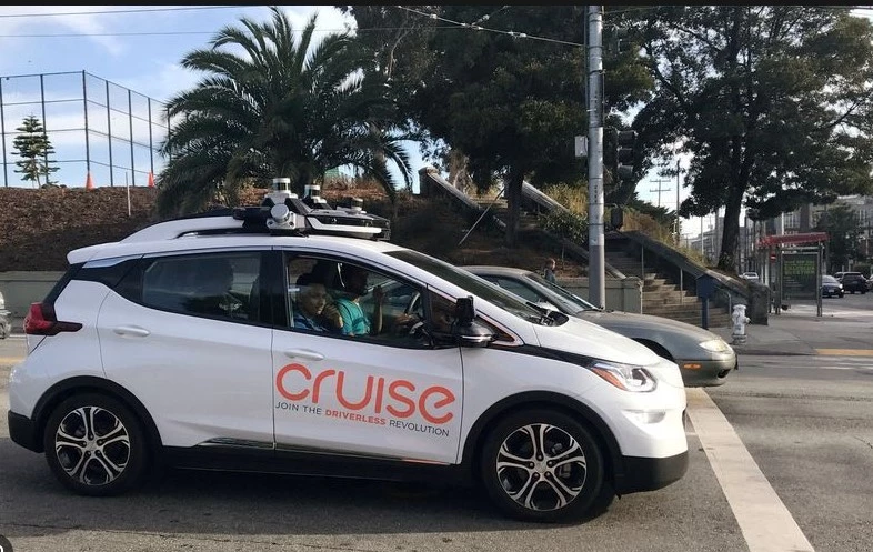 Driverless taxis gain ground in San Francisco