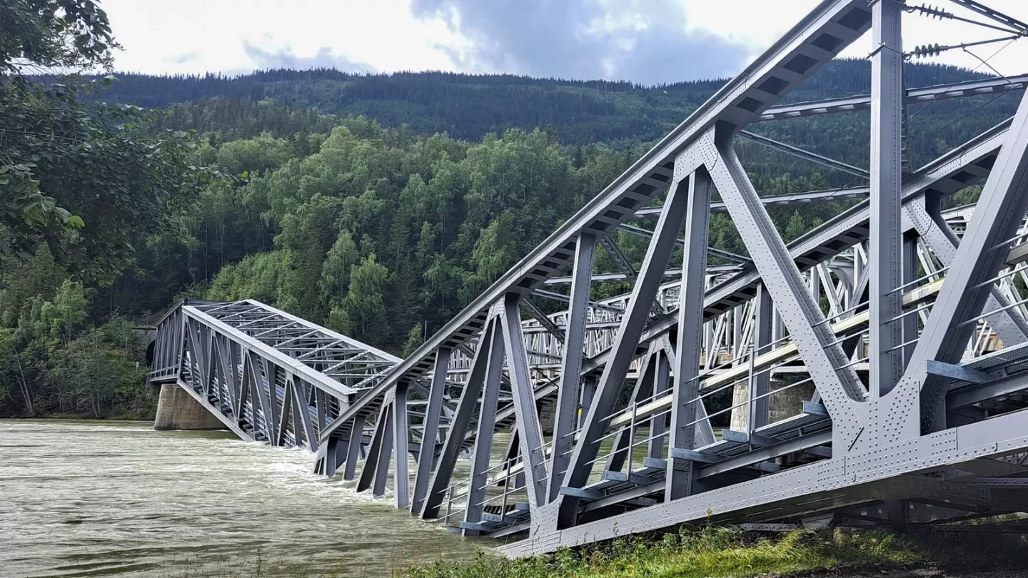 Railway bridge collapses in Norway after floods