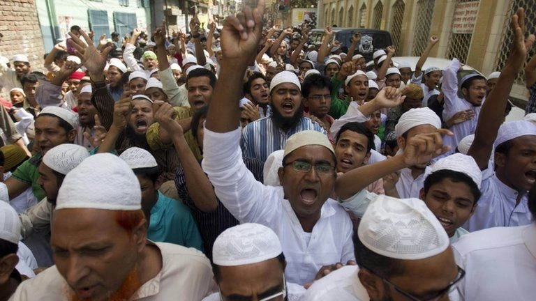 Bangladesh Islamist leader buried after violent protests