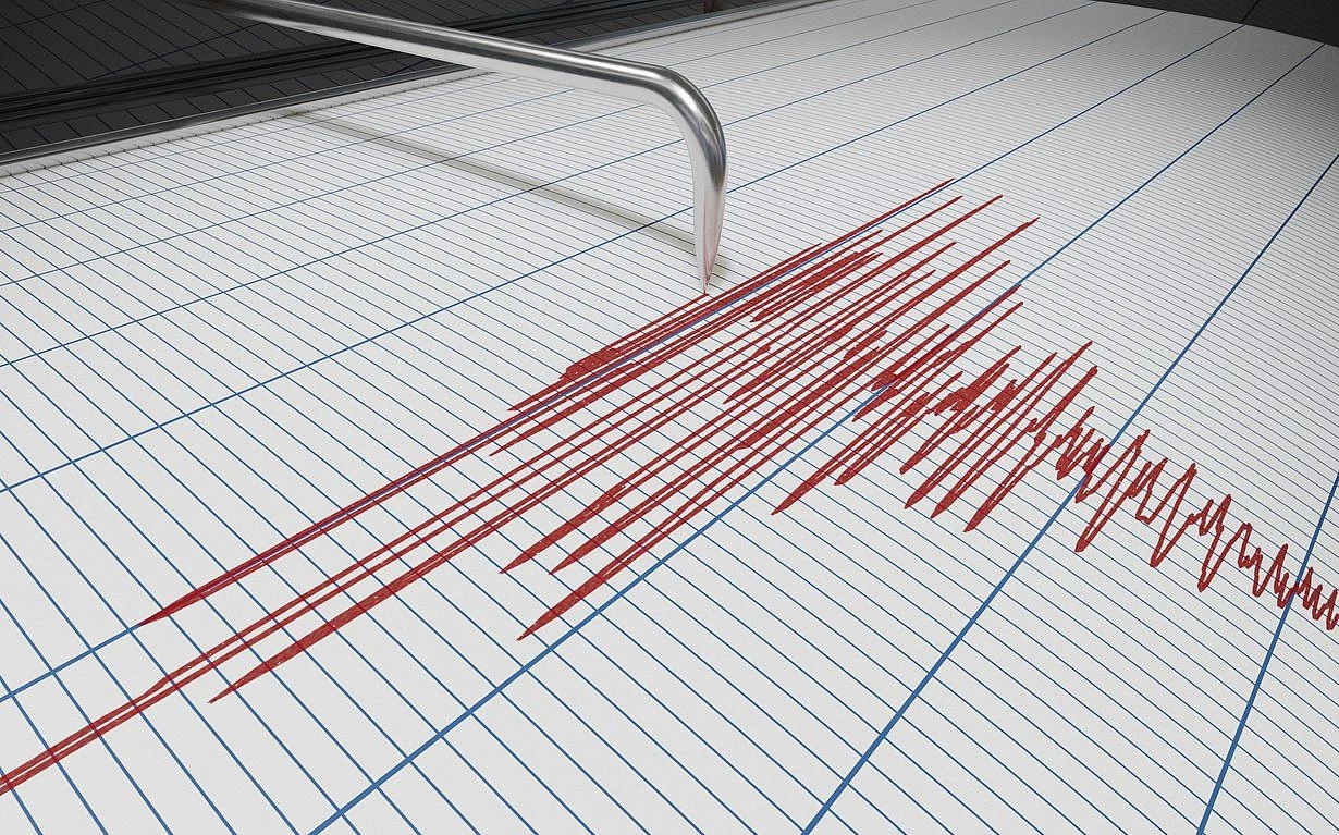 Earthquake jolts Mirpuris from beds