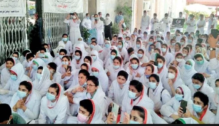 PIMS Hospital nurses protest against non-payment of salaries