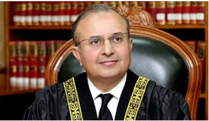 Justice Shah suggests CJP to form full court in NAB amendments case