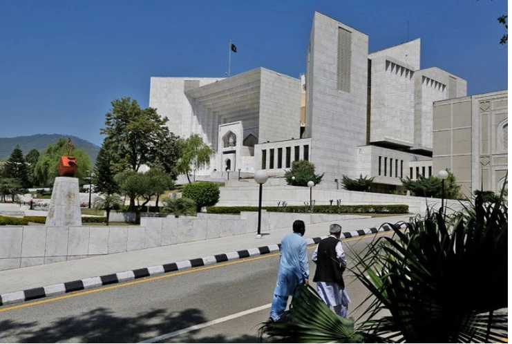 Supreme Court dismisses PTI MNAs’ resignations petition for being ineffective