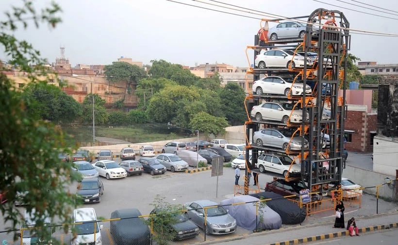 Lahore's expensive rotary machines fall into disrepair, authorities grapple with parking issues