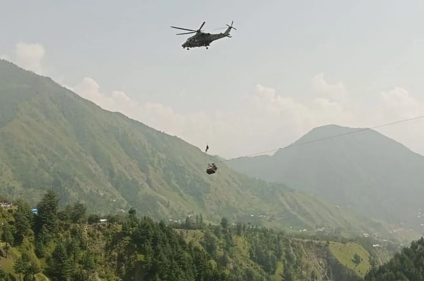 Three chairlift trapped students pass 9th class exam