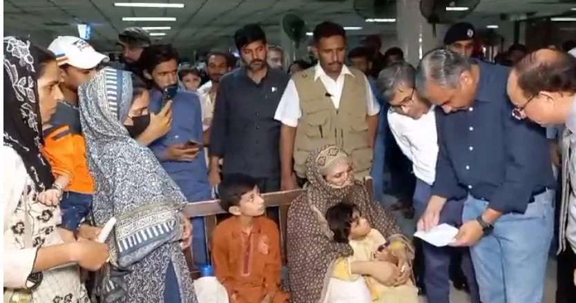 CM Naqvi visits Children's Hospital, outraged over lack of medical facilities