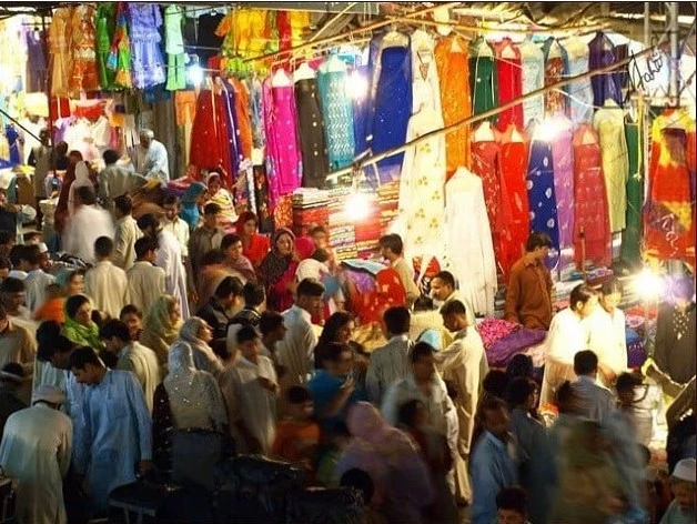 Energy saving plan: Markets to remain open till 11pm in Lahore