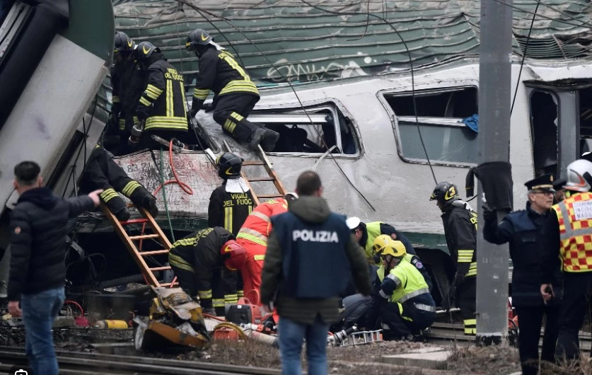 Five maintenance workers killed in Italy train accident