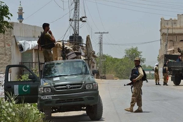 Bike-borne suicide attack on army convoy in Bannu, 9 martyred, 5 injured