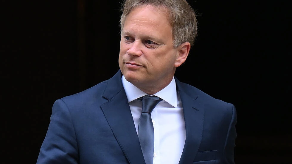 UK names Grant Shapps as new defence secretary