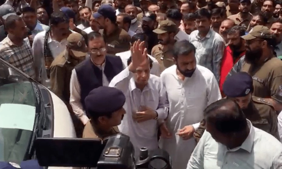 Parvez Elahi detained under 3-MPO for 15 days