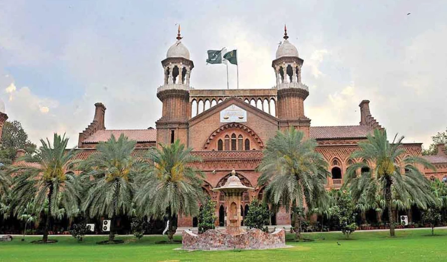 LHC to take up Imran's plea against cancellation of bails in May 9 rioting cases