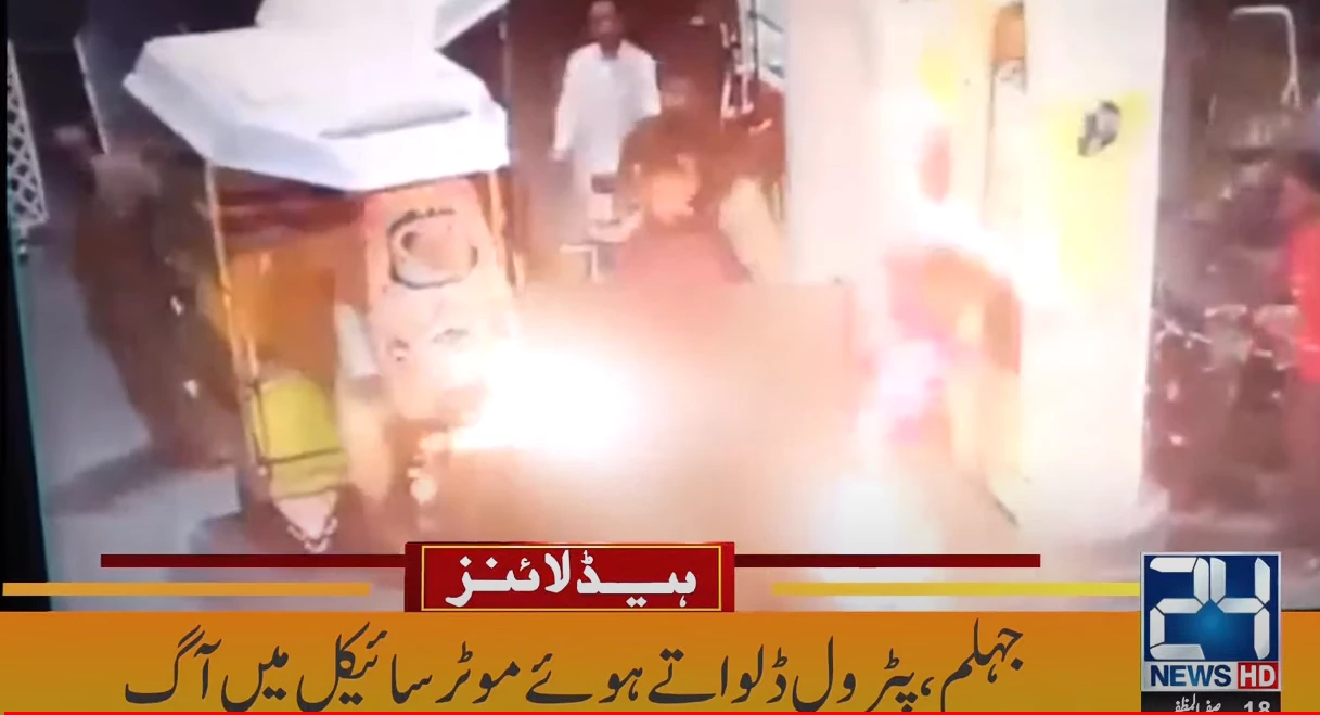 Little girl burnt alive during fuel refill in Jhelum