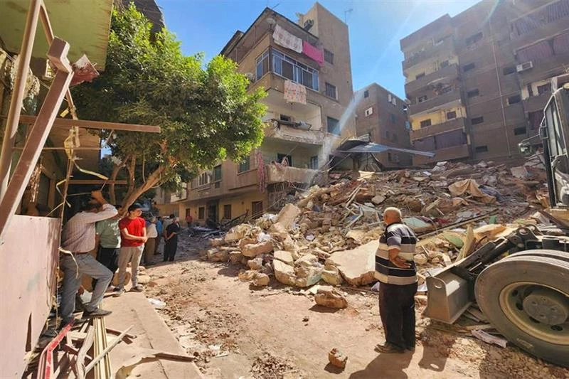 Four dead in Cairo building collapse