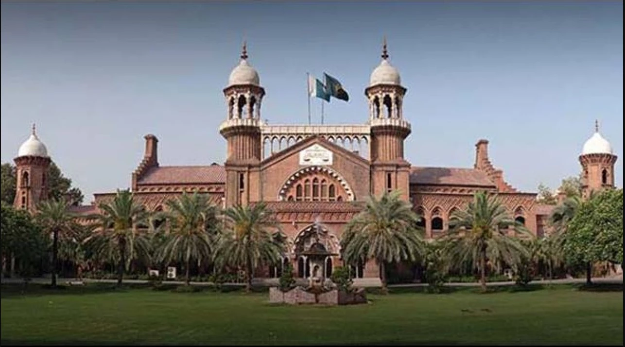 LHC rejects bail plea of PTI diehard Khadija Shah, Alia Hamza, others  