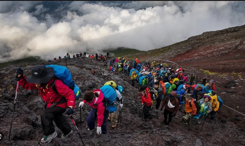 Japan's Mount Fuji 'screaming' from too many tourists