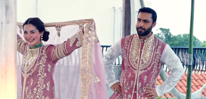 Hania Amir and Ahmed Ali Akbar sway on ‘MUNDAYA DUPATTA CHAD MERA’