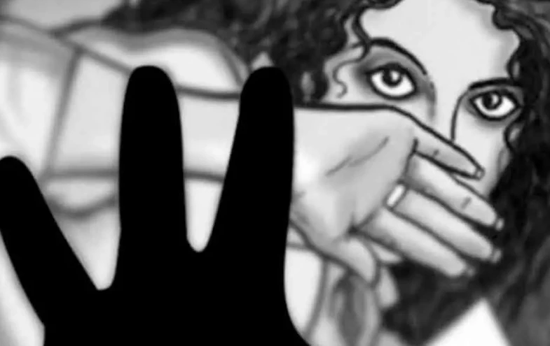 Jhelum woman who took lift from car driver raped