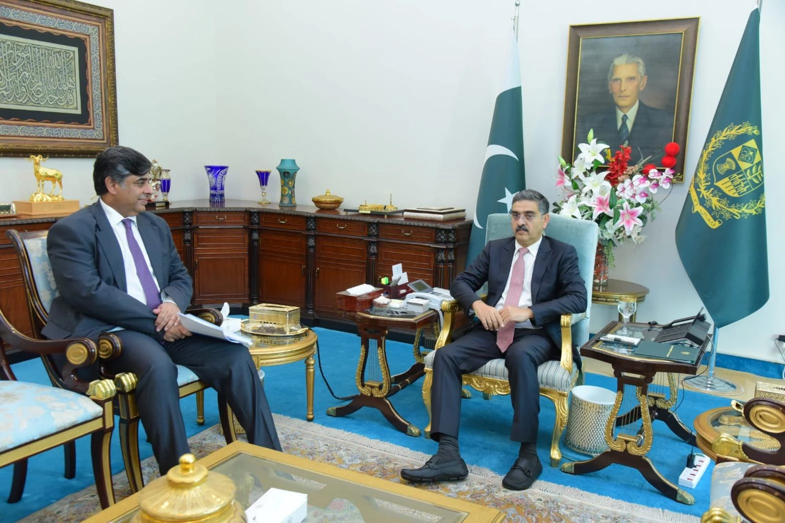 Commerce Minister Gohar Ijaz calls on PM Kakar