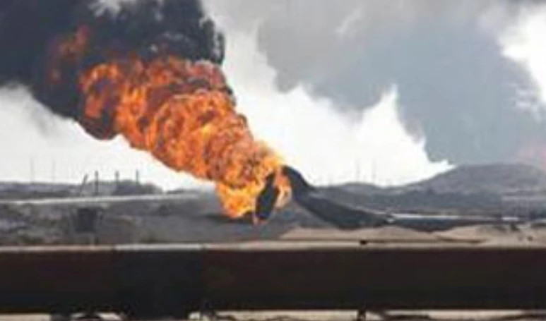 Gas pipeline blast suspends gas supply to Karachi, other Sindh cities