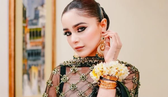 Aima Baig’s stunning traditional photoshoot leaves fans in awe