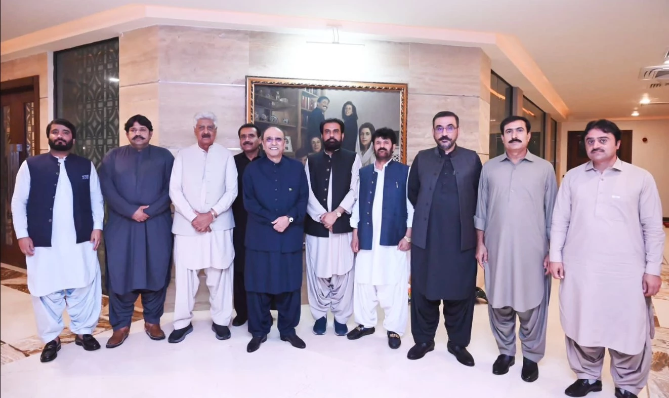 Politicians from Kharan meet Zardari, join Pakistan Peoples Party