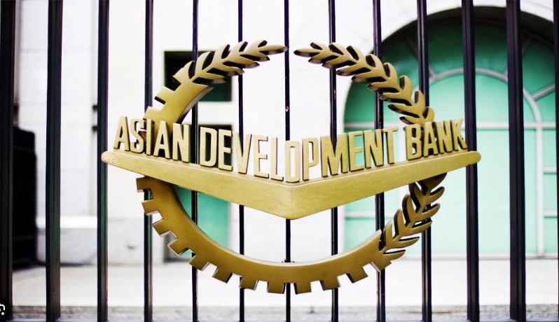 ADB revises Pakistan’s economic growth in 2023-24, says inflation will ease