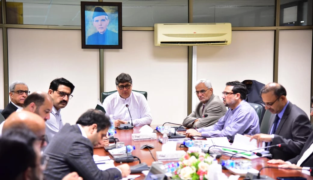 Fawad Hasan chairs meeting on PIA privatisation