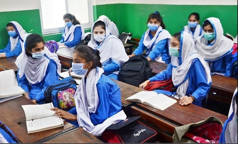 Sindh lifts ban on private school registration