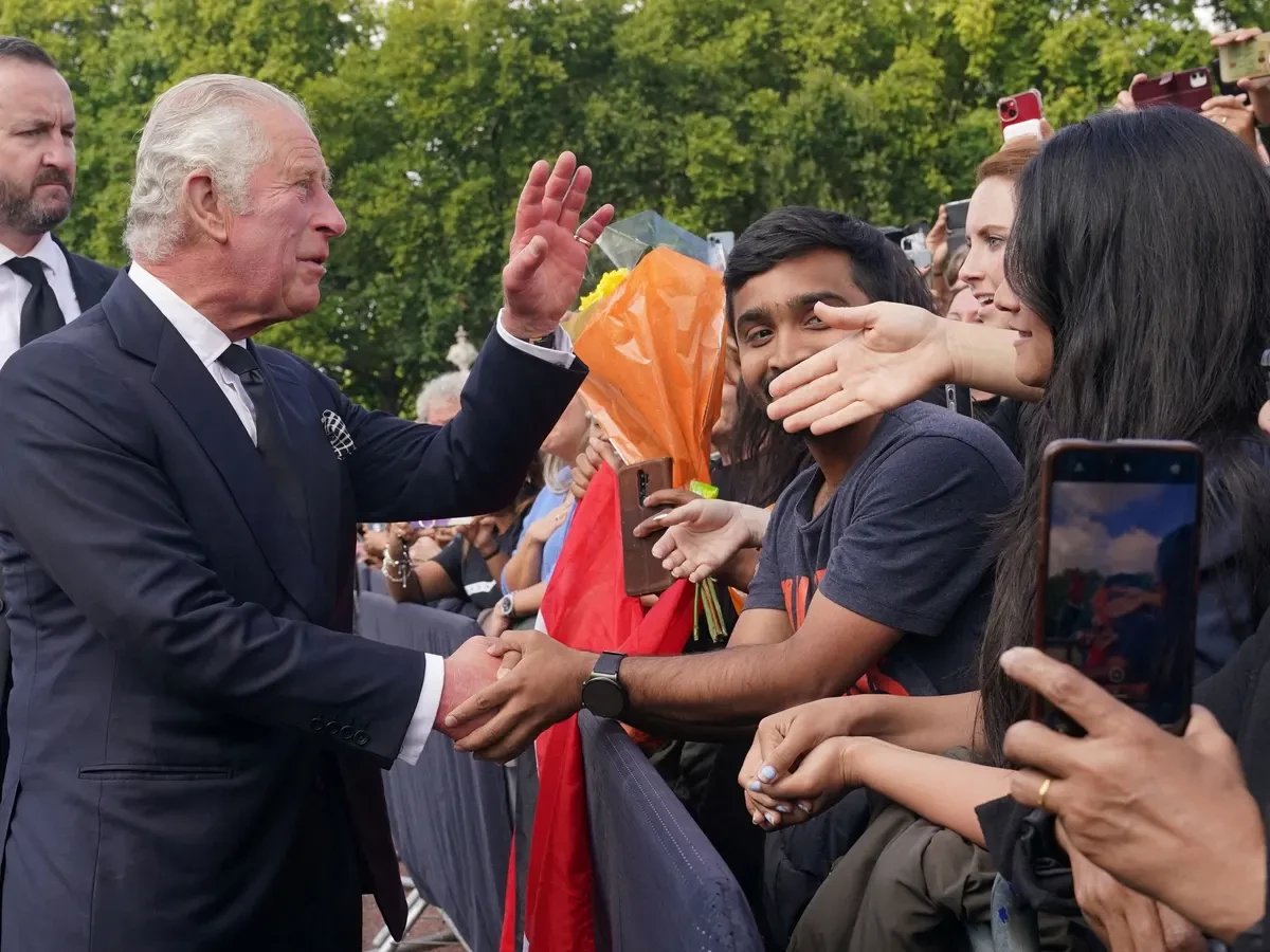 'Big shoes to fill': Paris crowd greets Charles III