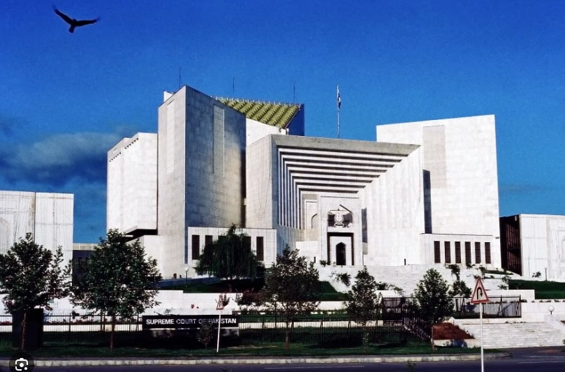 SC returns plea filed against civilians’ trials in military courts during PTI regime