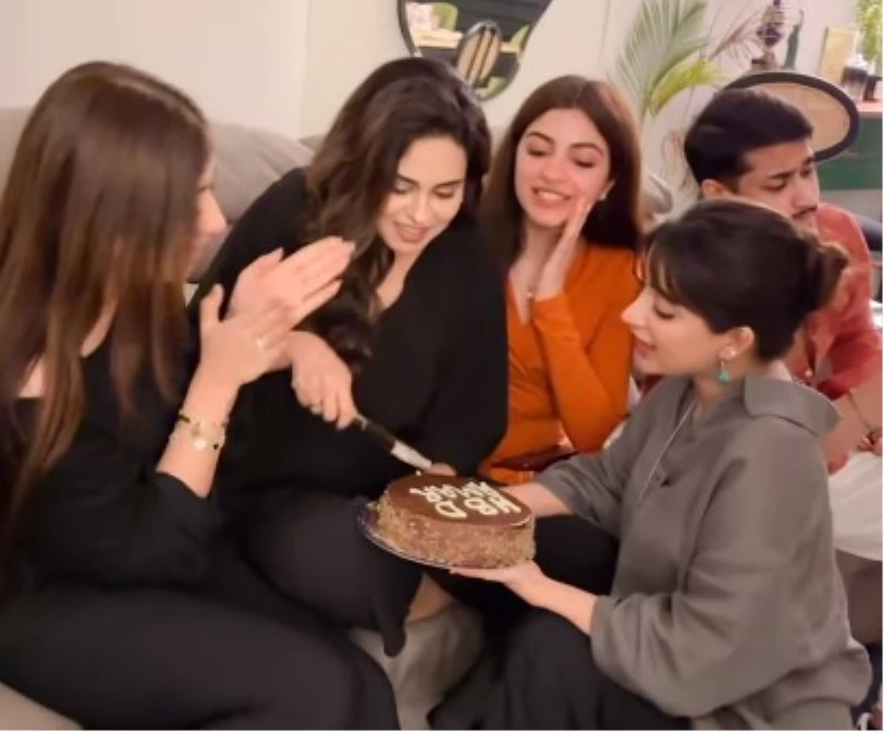  Here is Amar Khan’s gratifying birthday with showbiz pals