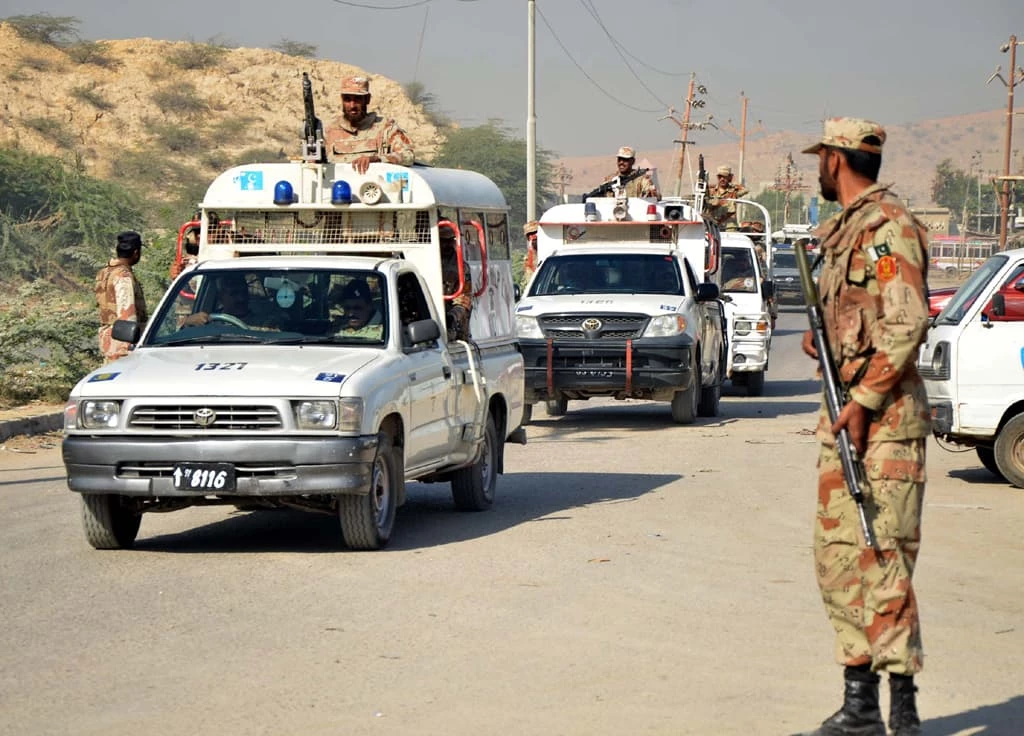 Sindh govt gives approval for operation against dacoits in Kacha area