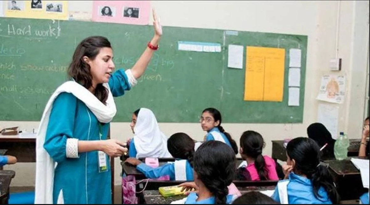 Sindh education department enforces strict leave policy for newly hired teachers