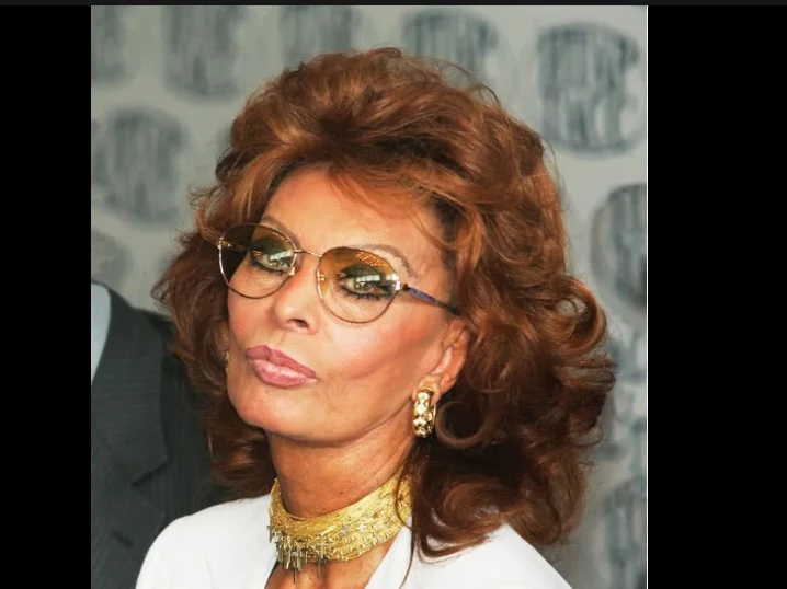 Actress Sophia Loren recovering after a fall