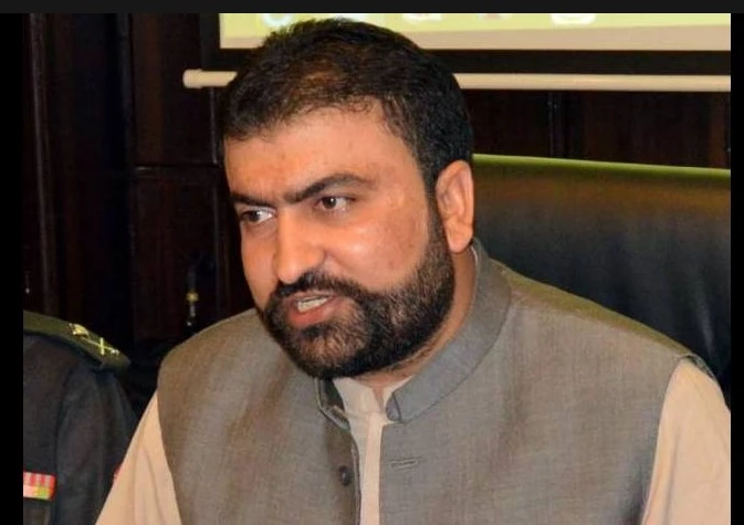 Nawaz Sharif will be treated as per law on return, says Sarfaraz Bugti