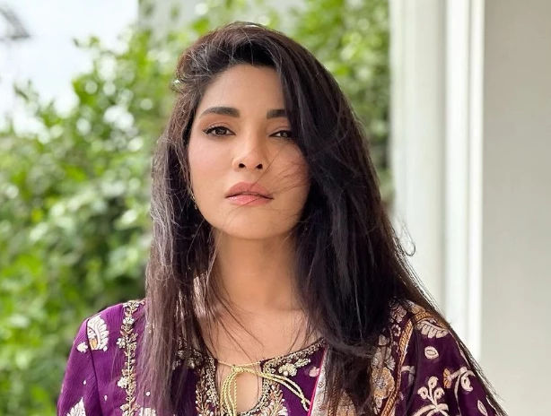 Zhaly Sarhadi declares ‘aggressive slogan kills actual concept of feminism’