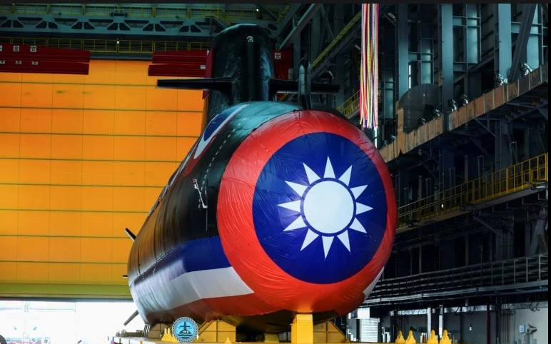 Taiwan unveils first domestically built submarine