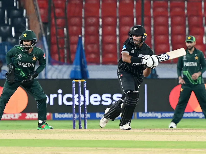 Williamson fires on return as New Zealand beat Pakistan in World Cup warm-up