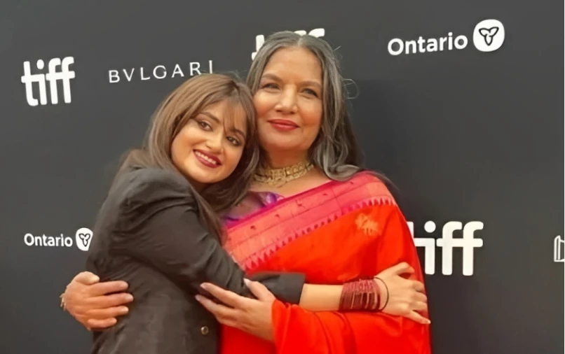 Bollywood’s Shabana Azmi & Sajal Aly’s heart-warming interaction grabs attention on internet