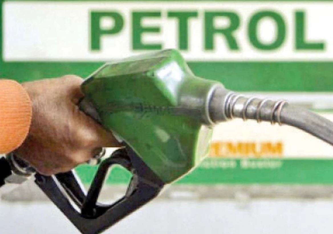 Petrol price goes down by Rs8 per litre