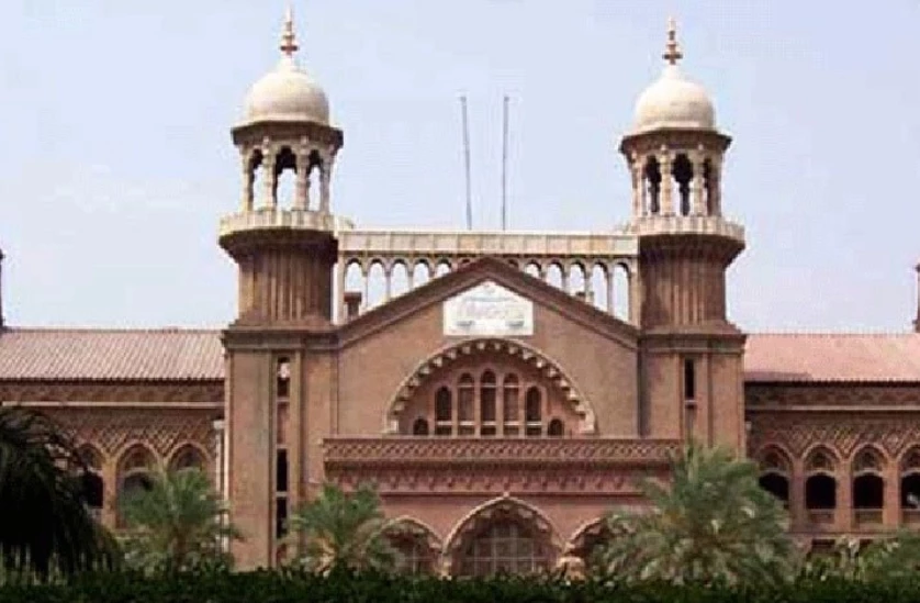 LHC orders halt to Niazi Shaheed Interchange project for controlling smog