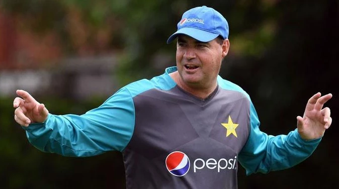 'Mystique' around Pakistan team, says coach Arthur