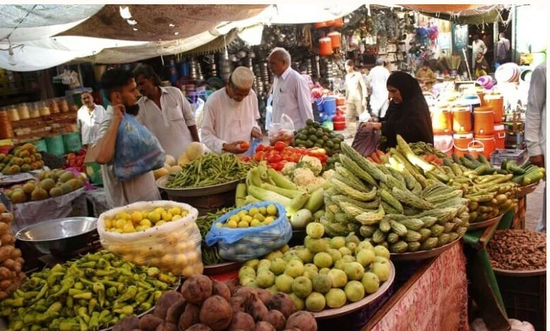 Pakistan inflation rate jumps to 37%