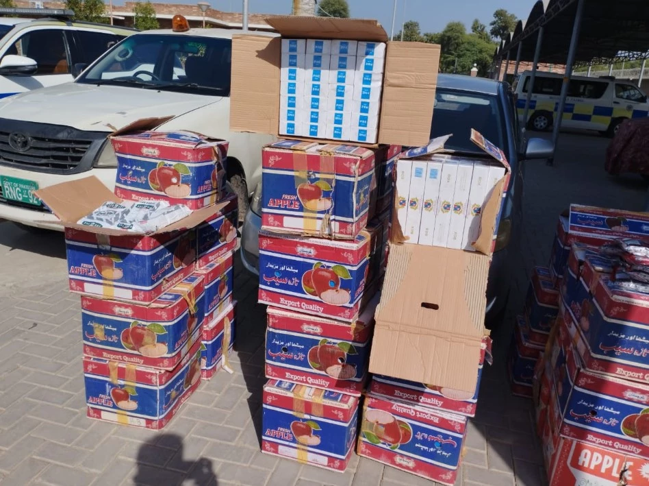 Motorway police foil attempt to smuggle Rs 20m worth of cigarettes near Uch Sharif